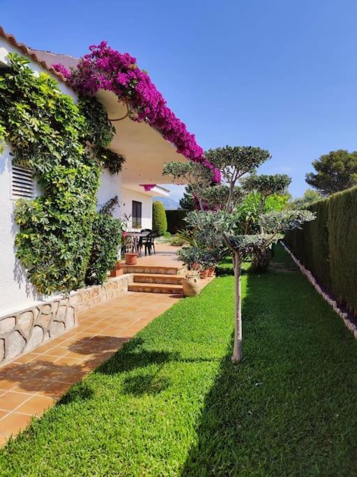 Exclusiva Villa Con Piscina Calafat Exterior photo