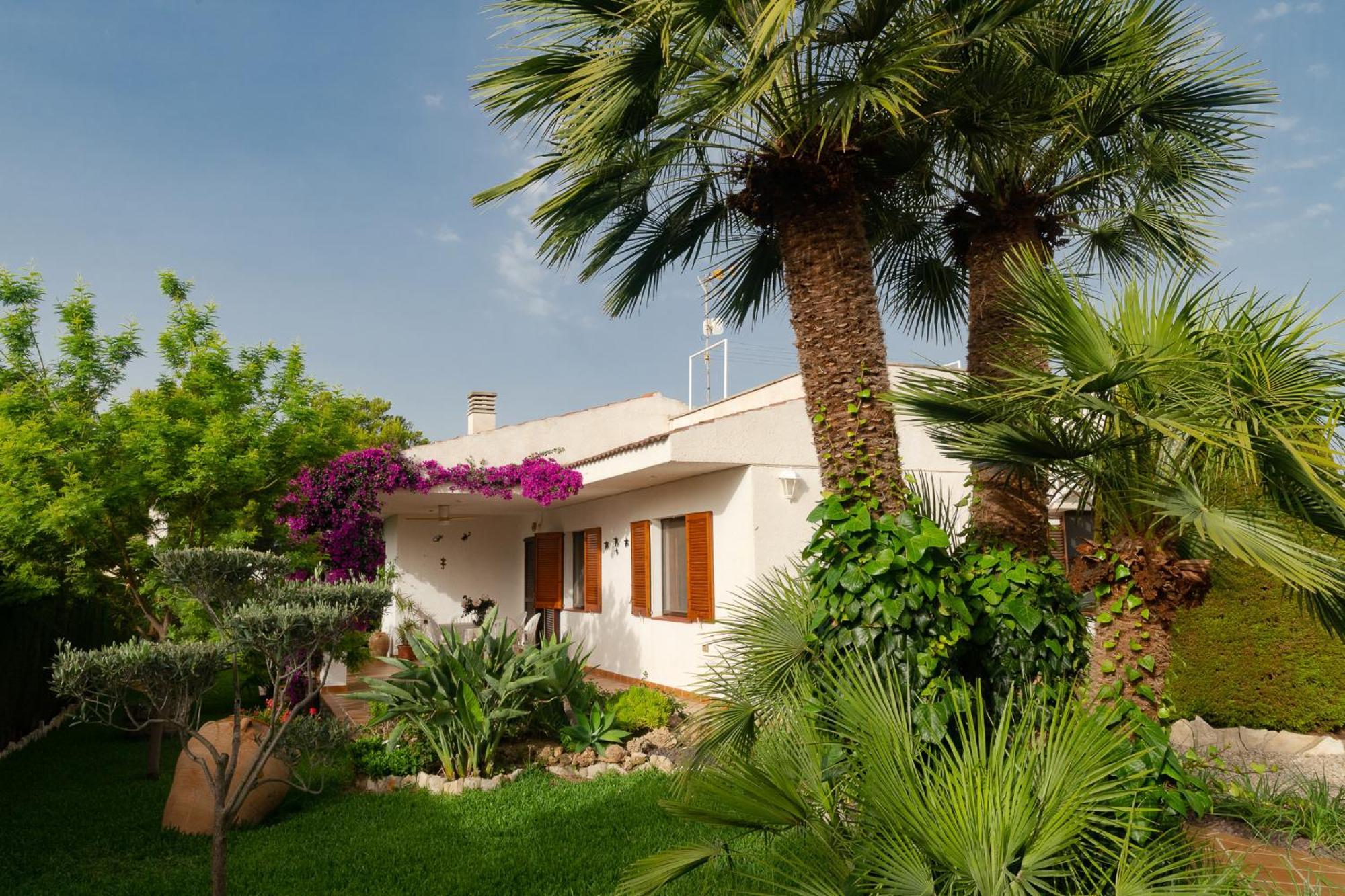 Exclusiva Villa Con Piscina Calafat Exterior photo