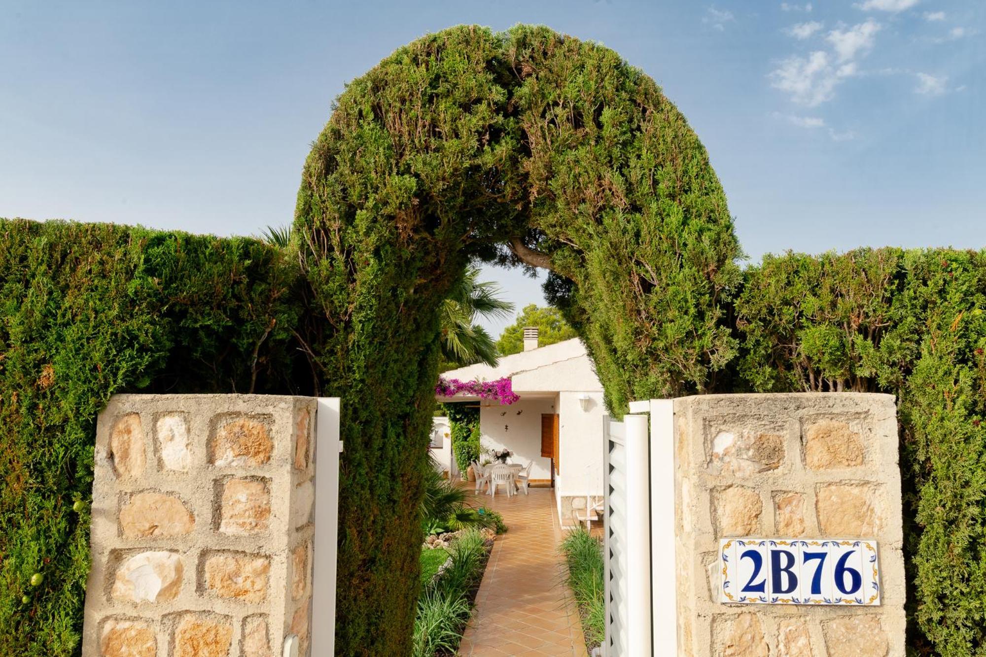 Exclusiva Villa Con Piscina Calafat Exterior photo
