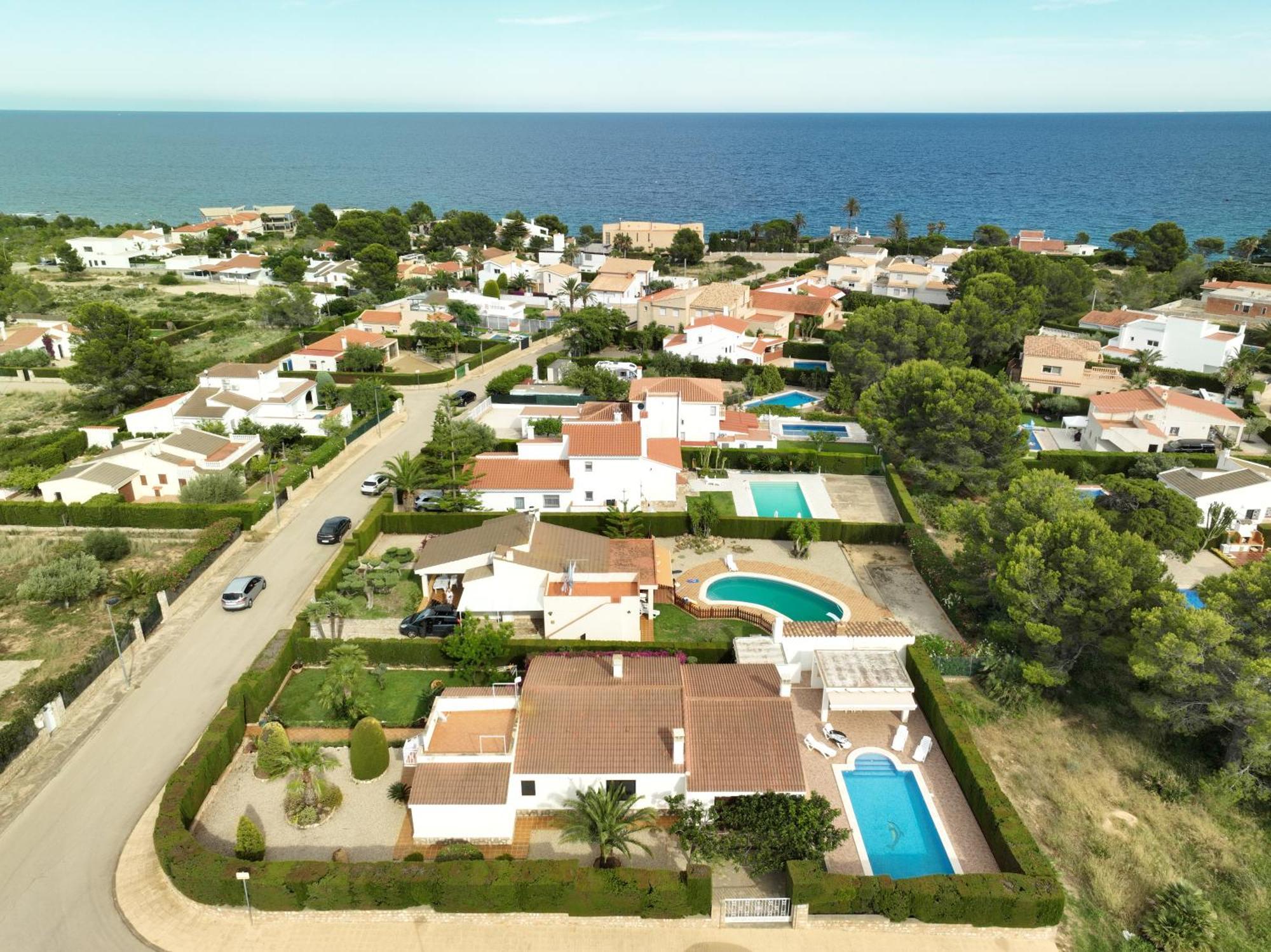 Exclusiva Villa Con Piscina Calafat Exterior photo