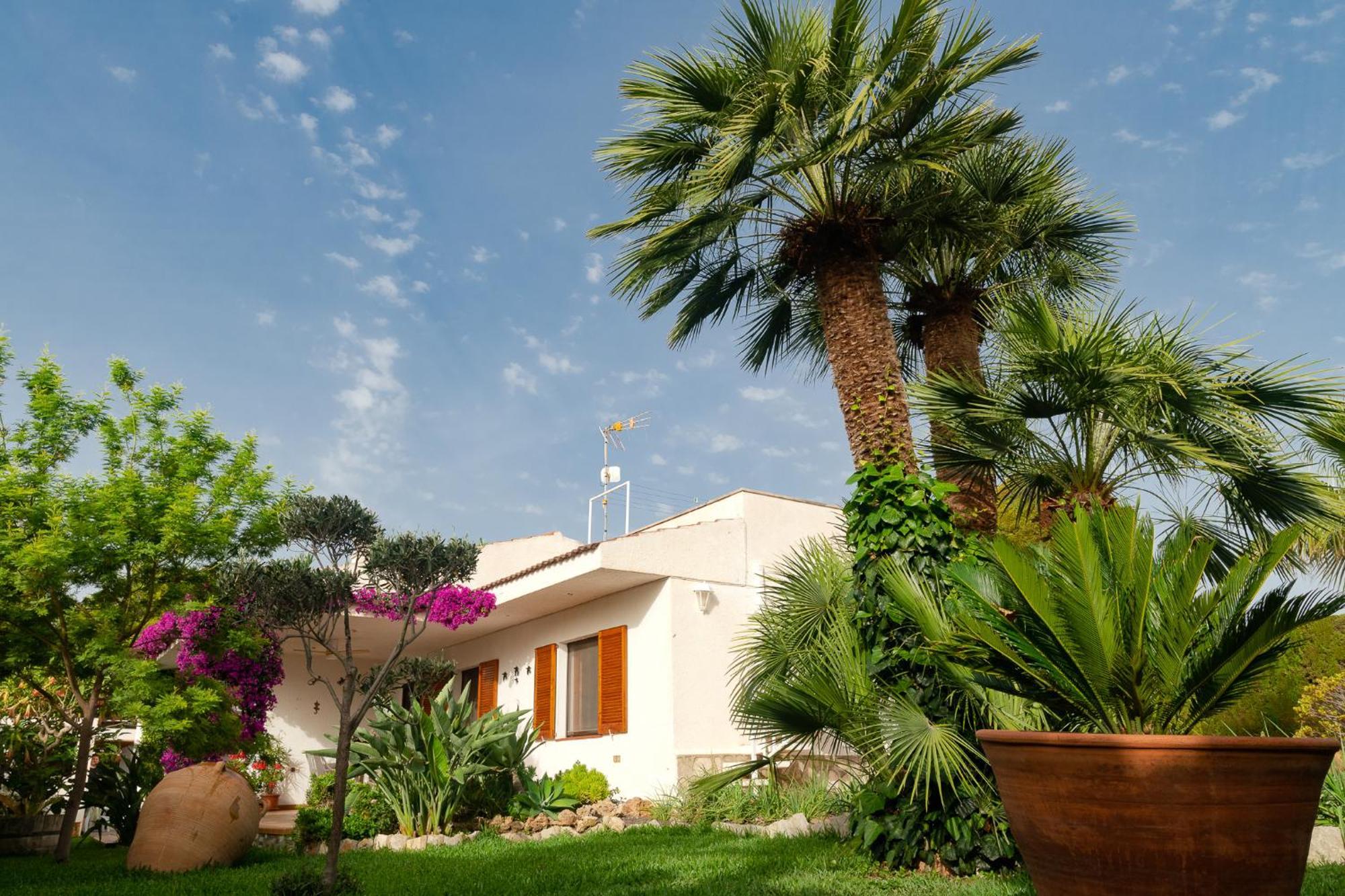 Exclusiva Villa Con Piscina Calafat Exterior photo